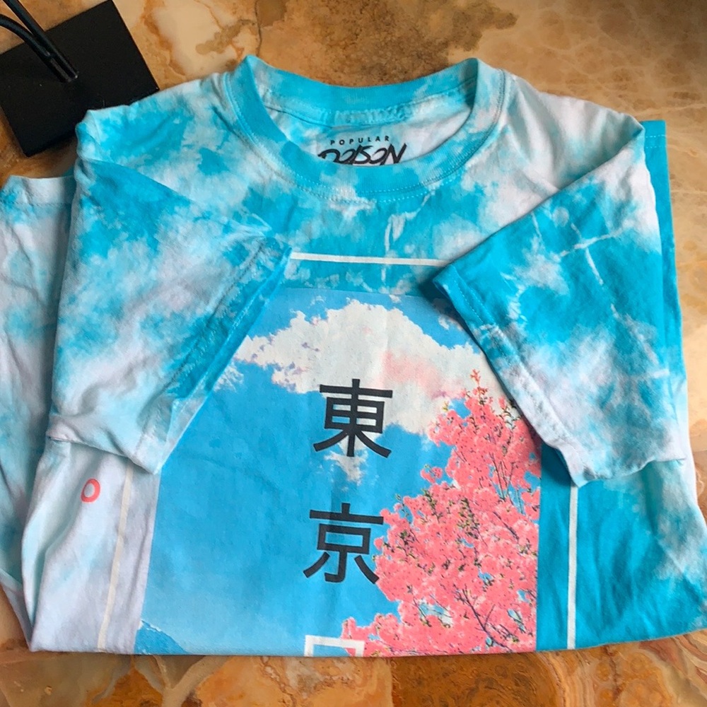Beautiful Tie Dye Tokyo T- shirt. Small